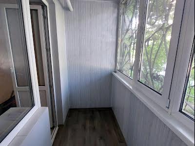 квартира по адресу Лазурная ул., 18а