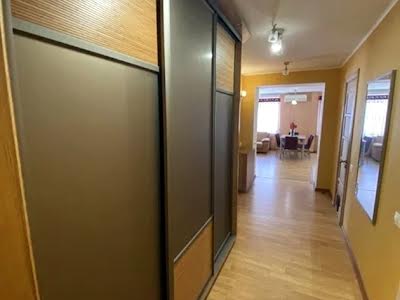 квартира за адресою Авіаконструктора Антонова вул., 8-А