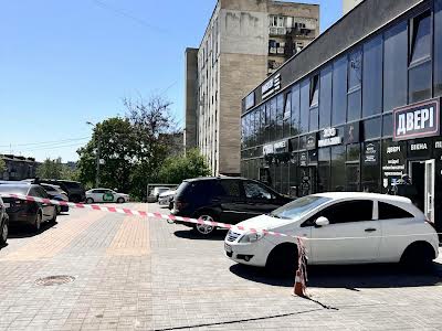 коммерческая по адресу Хмельницкий, Свободи ул., 12а