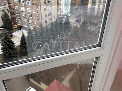 квартира за адресою Олександра Кониського вул., 44