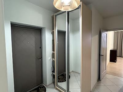 квартира по адресу Микільська-Слобідська, 8