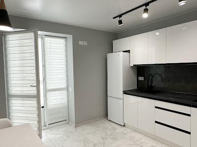квартира за адресою Залізнична, 9а