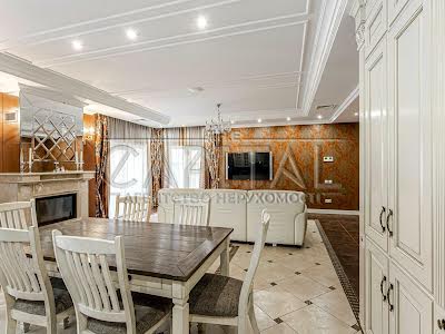 будинок за адресою с. Дмитрівка, Радісна