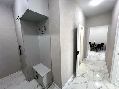 квартира за адресою Краснова вул., 3