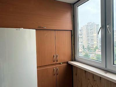 квартира за адресою Миколи Ушакова вул., 18