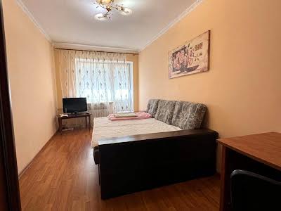 квартира по адресу Студентская ул., 8