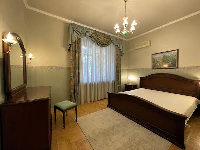 квартира за адресою Обсерваторна вул., 10