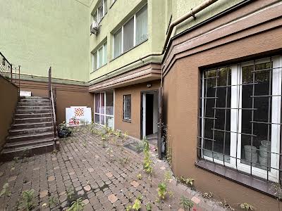 комерційна за адресою Боголюбова вул., 16