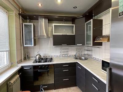 квартира за адресою Перемоги просп., 72в