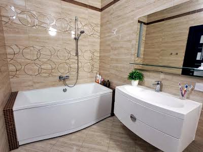квартира за адресою Добровольців вул. (Маршала Говорова), 5