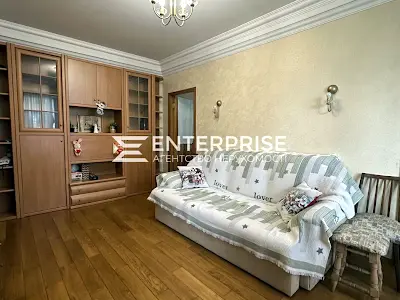 квартира за адресою Оріхуватська вул., 8к2