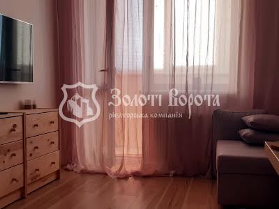 квартира за адресою Польова вул., 73