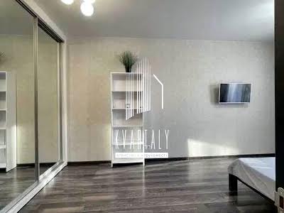 квартира за адресою Софії Русової вул., 7-Г