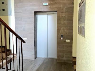квартира за адресою Сонячна вул., 5