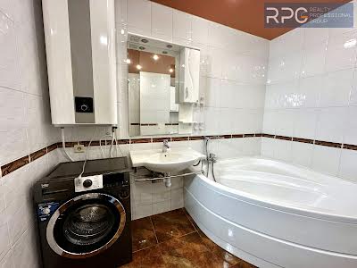 квартира за адресою Старонаводницька вул., 4-В