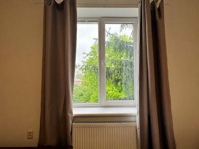 квартира за адресою Остапа Луцького вул., 20