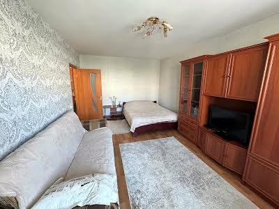 квартира по адресу Героев просп., 10