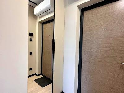 квартира по адресу Салютная ул., 2