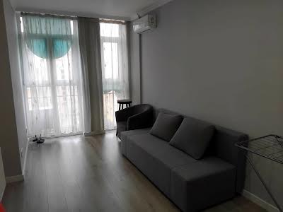 квартира за адресою Регенераторна вул., 4