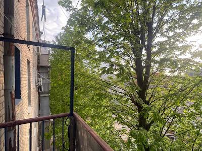квартира за адресою Автостроя, 8
