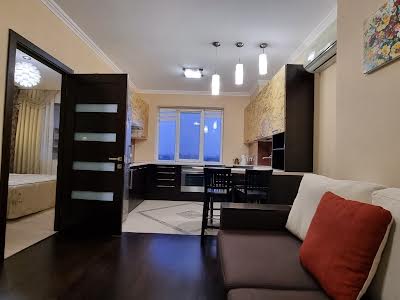 квартира по адресу Печерская ул., 2