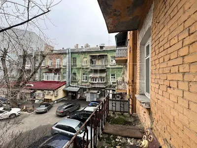 коммерческая по адресу Большая Васильковская ул. (Красноармейская), 63А