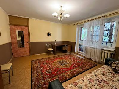 квартира за адресою Бреуса, 22