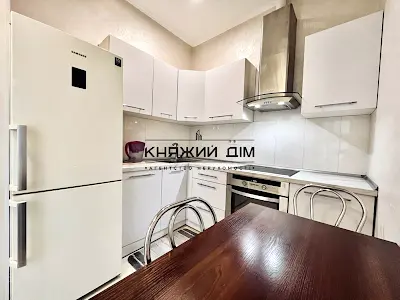 квартира по адресу Уинстона Черчилля ул. (Красноткацкая), 43