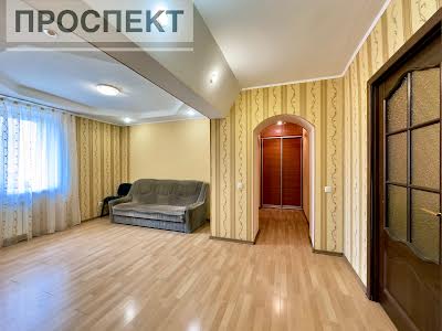 квартира по адресу Металлургов ул., 32б