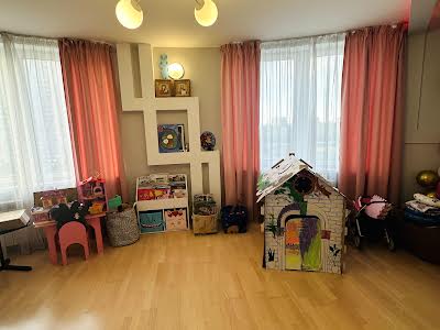 квартира за адресою Олени Пчілки вул., 2