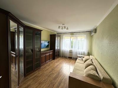 квартира по адресу Героев просп., 40