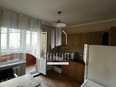 квартира за адресою Драгоманова вул., 12-А