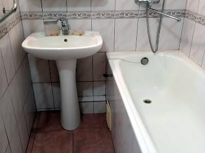 квартира за адресою Митрополита Петра Могили вул., 10