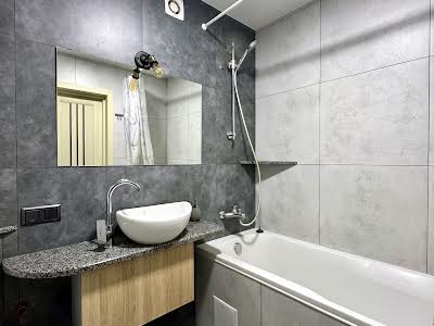 квартира за адресою Теплична вул., 38