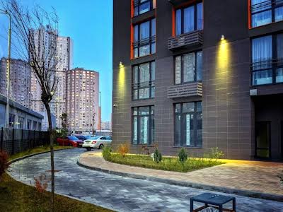 квартира за адресою Дніпровська набережна вул., 20-А