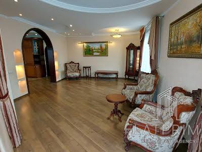 квартира за адресою освіти, 14а