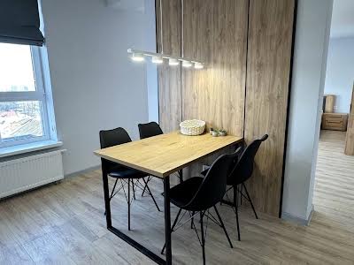 квартира за адресою Олени Теліги вул., 25