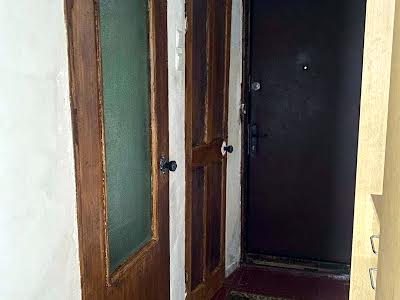 квартира за адресою Михайла Стельмаха вул., 8