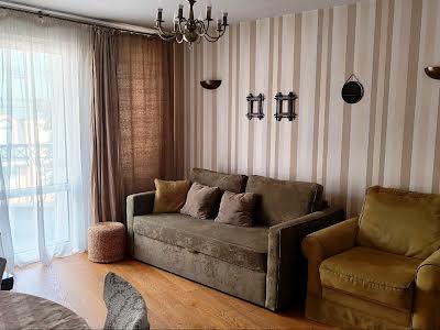 квартира за адресою Хорива вул., 22/28