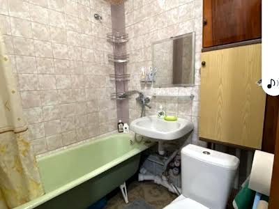 квартира за адресою Павла Тичини просп., 21