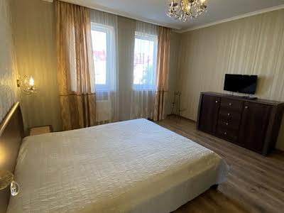 квартира за адресою Джорджа Вашингтона вул. (Батальна), 4
