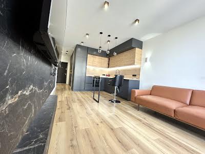 квартира за адресою Дніпровська набережна вул., 18А