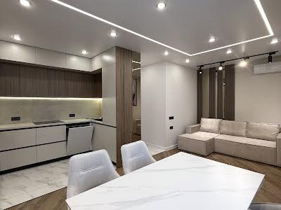 квартира за адресою Перлинна вул., 8