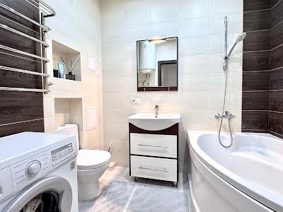 квартира за адресою Регенераторна вул., 4 к10
