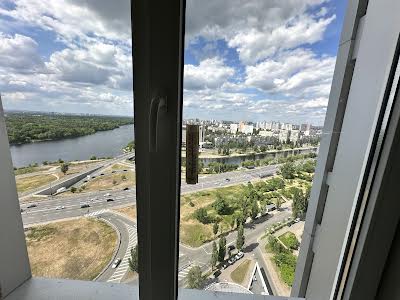 квартира за адресою Дніпровська набережна вул., 1