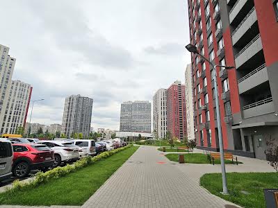 квартира за адресою Олександра Олеся вул., 10