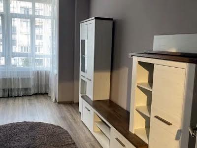квартира за адресою Інструментальна вул., 10