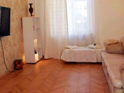 квартира за адресою Соборна пл., 10
