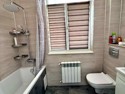 квартира за адресою Боголюбова вул., 13-Б