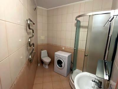квартира за адресою Плугова вул., 10